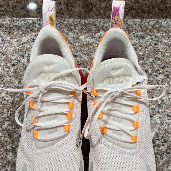 COPY - COPY - Nike Air Max 270 SE Floral - Picture 4 of 4